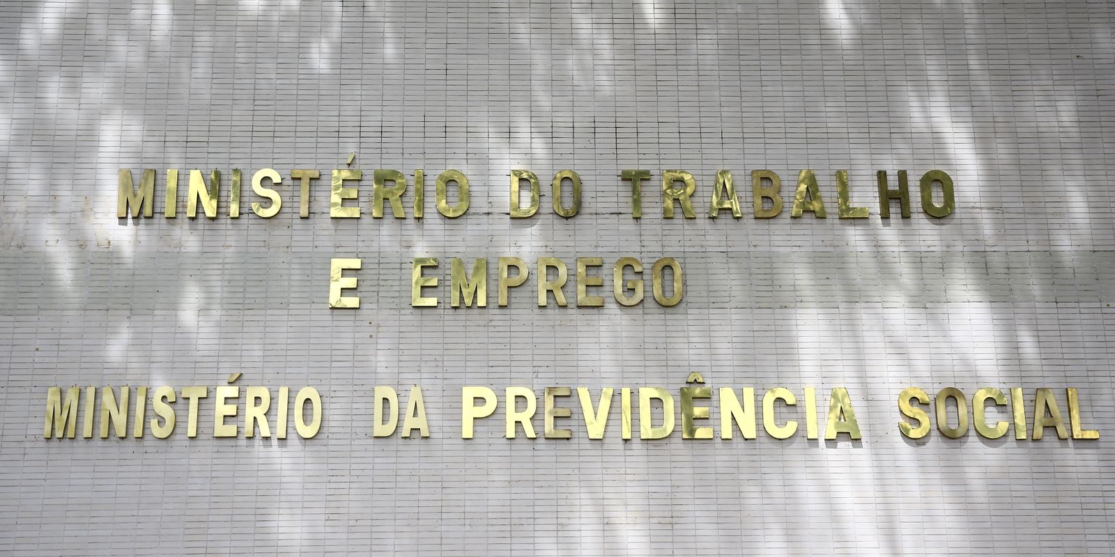 medicos-peritos-do-inss-voltam-ao-trabalho-nesta-segunda-feira