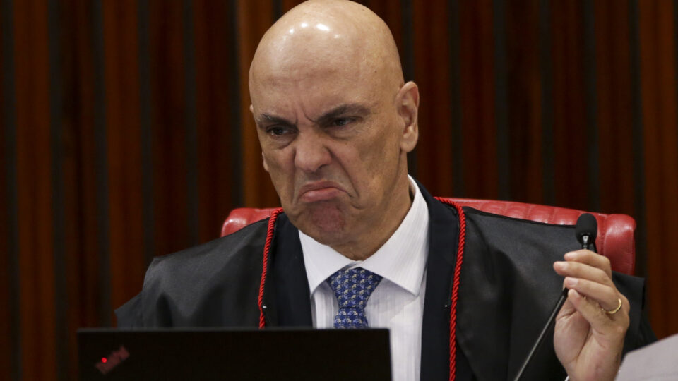 o-juiz-que-rasgou-a-constituicao