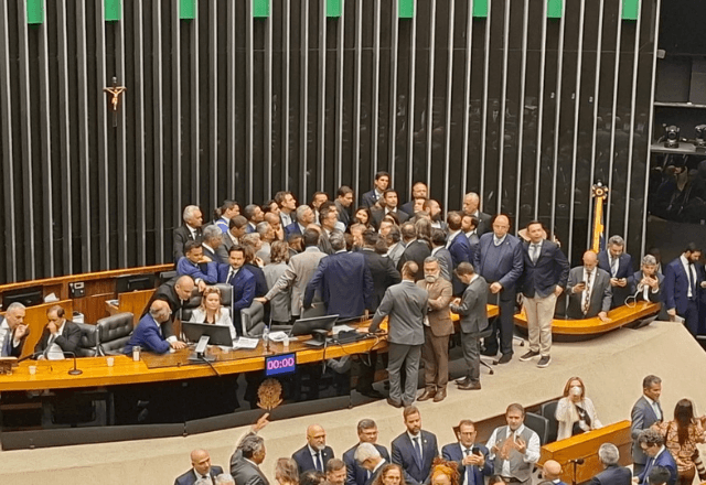 mesa-diretora-da-camara-encaminha-para-corregedoria-pedidos-de-suspensao-de-deputados