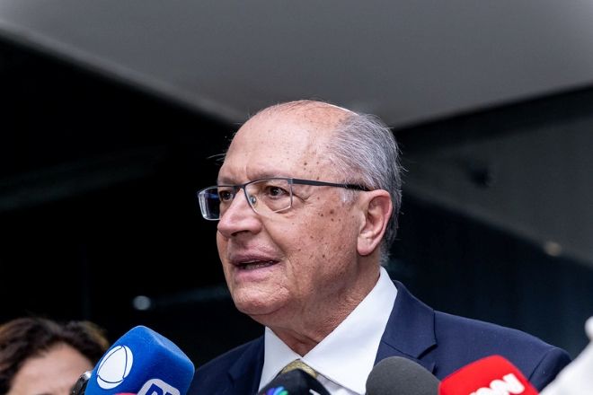 alckmin-diz-que-“indulto”-a-condenados-por-atos-antidemocraticos-e-“golpismo-de-marcha-re”