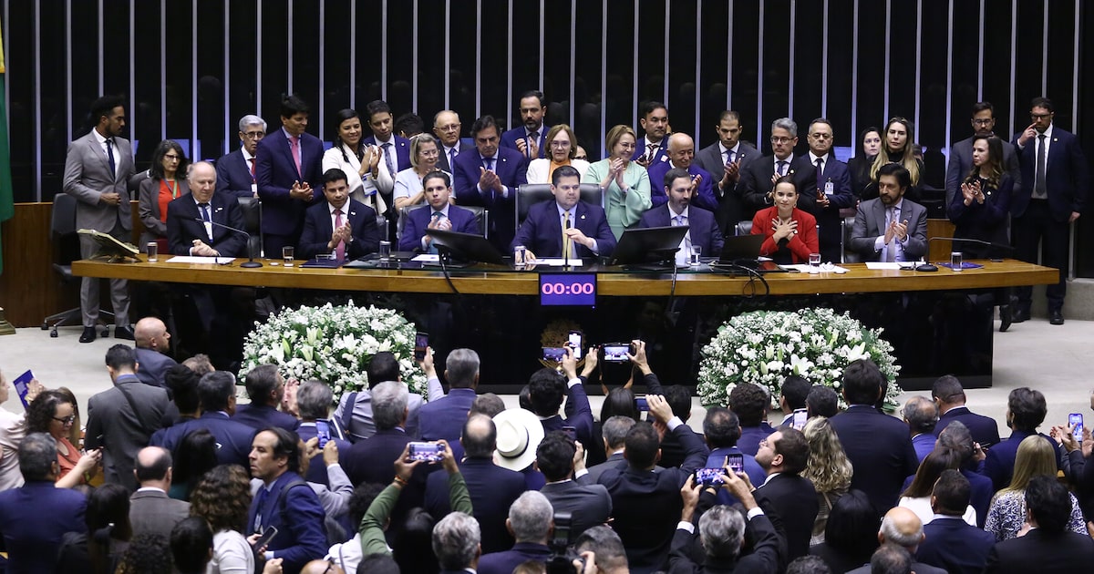 senado-reforca-freio-a-projetos-polemicos-aprovados-na-camara-e-deve-barrar-pec-da-blindagem