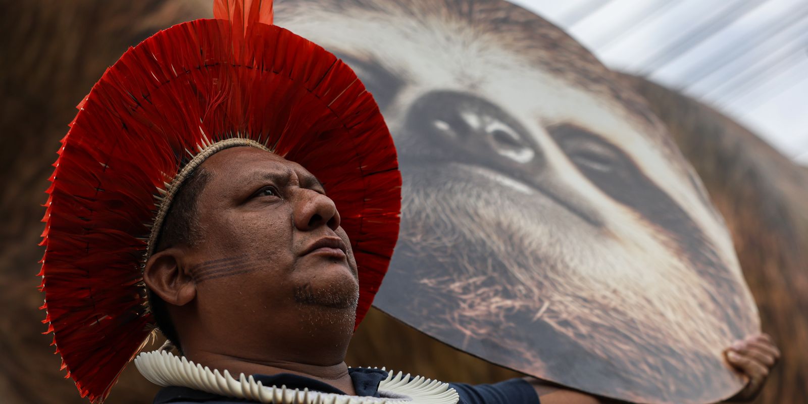 indigenas-pedem-participacao-nos-debates-em-manifestacao-na-pre-cop30