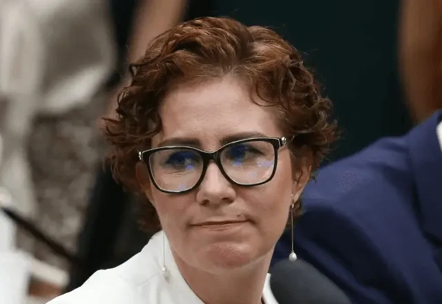ministerio-publico-da-italia-emite-parecer-favoravel-a-extradicao-de-carla-zambelli