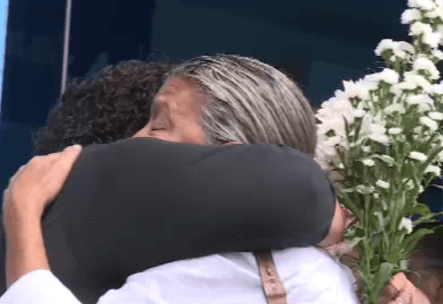 jovem-morta-na-linha-amarela-e-sepultada-no-rio-sob-forte-comocao:-‘a-gente-nao-acredita-ainda’