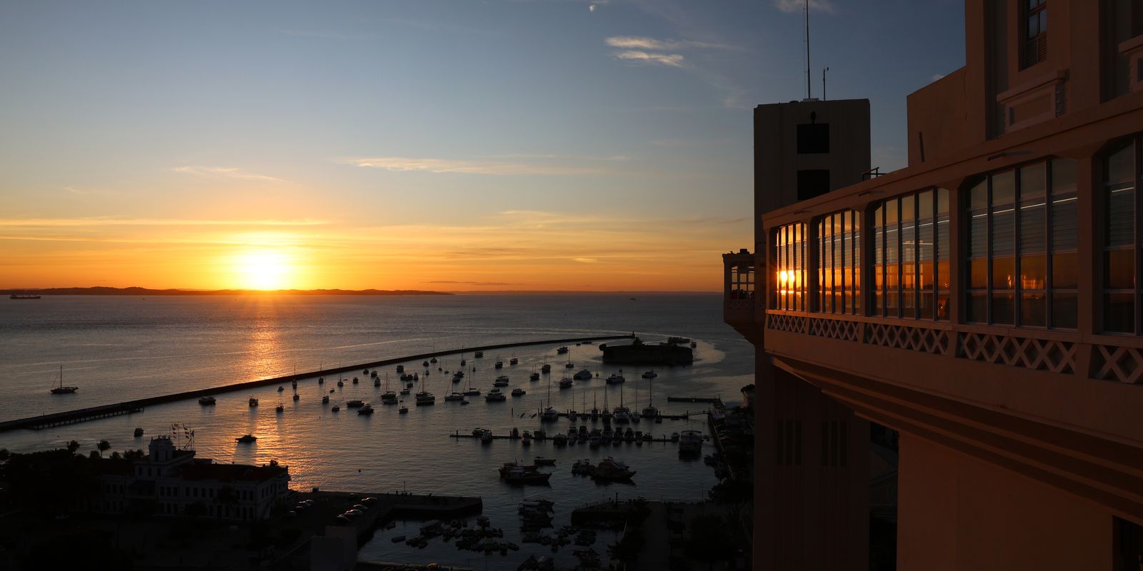 programacao-natalina-em-salvador-tem-desfiles-e-show-de-roberto-carlos