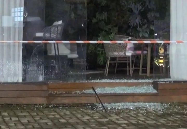 clientes-discutem-e-tiroteio-em-restaurante-deixa-dois-mortos-em-barueri-(sp)