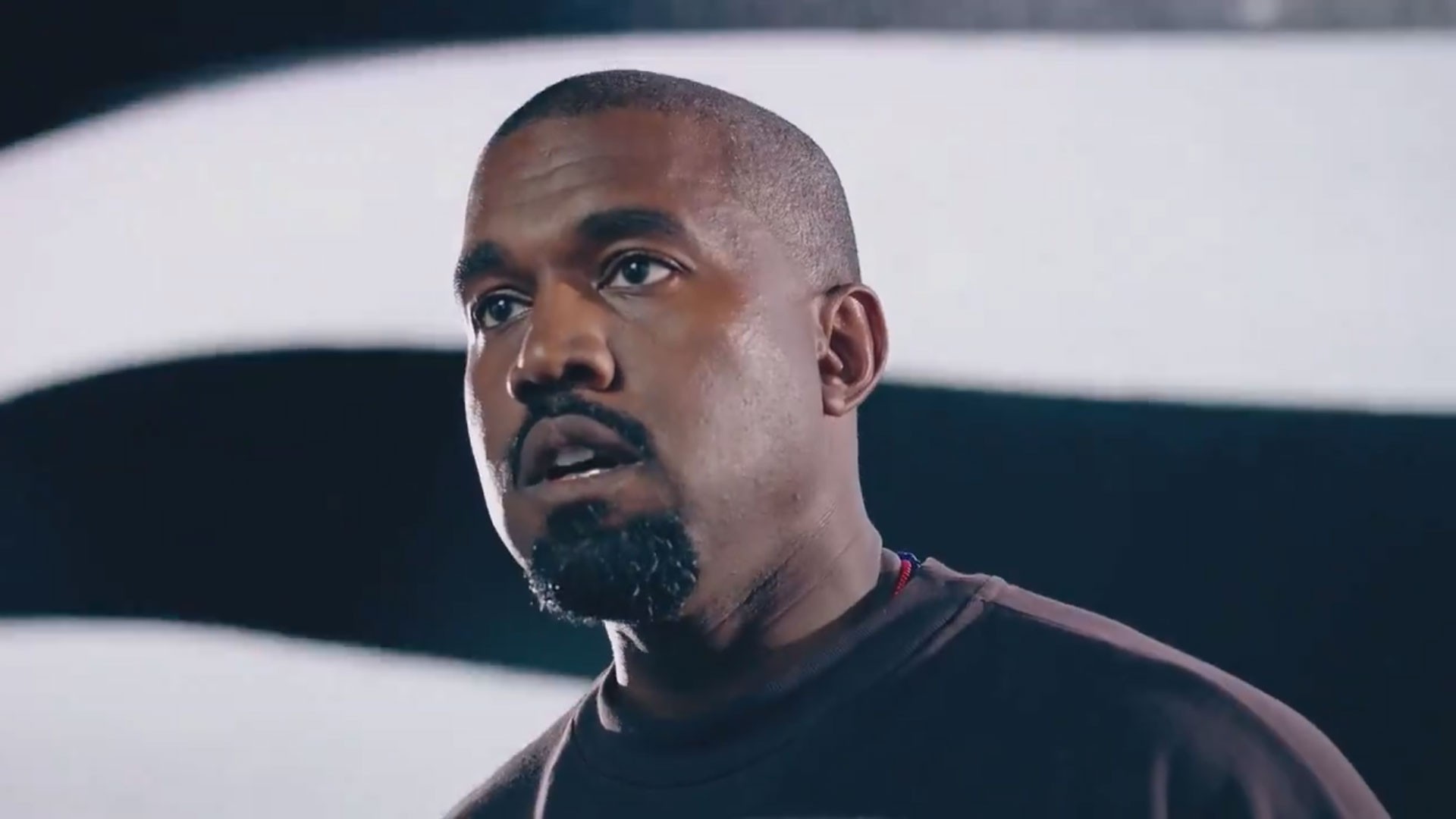 kanye-west-diz-que-retratacao-nao-foi-estrategia-comercial-e-veio-de-‘remorso-profundo’
