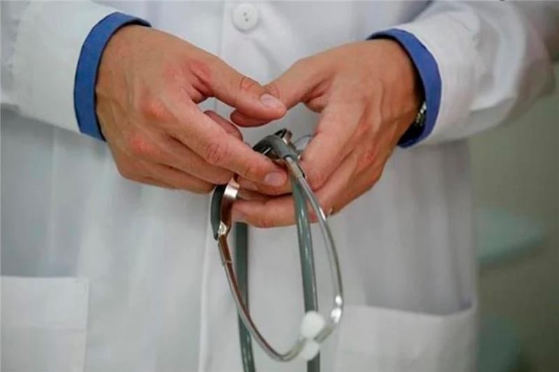 mec-aplica-sancoes-a-cursos-de-medicina-apos-desempenho-insatisfatorio-no-enamed