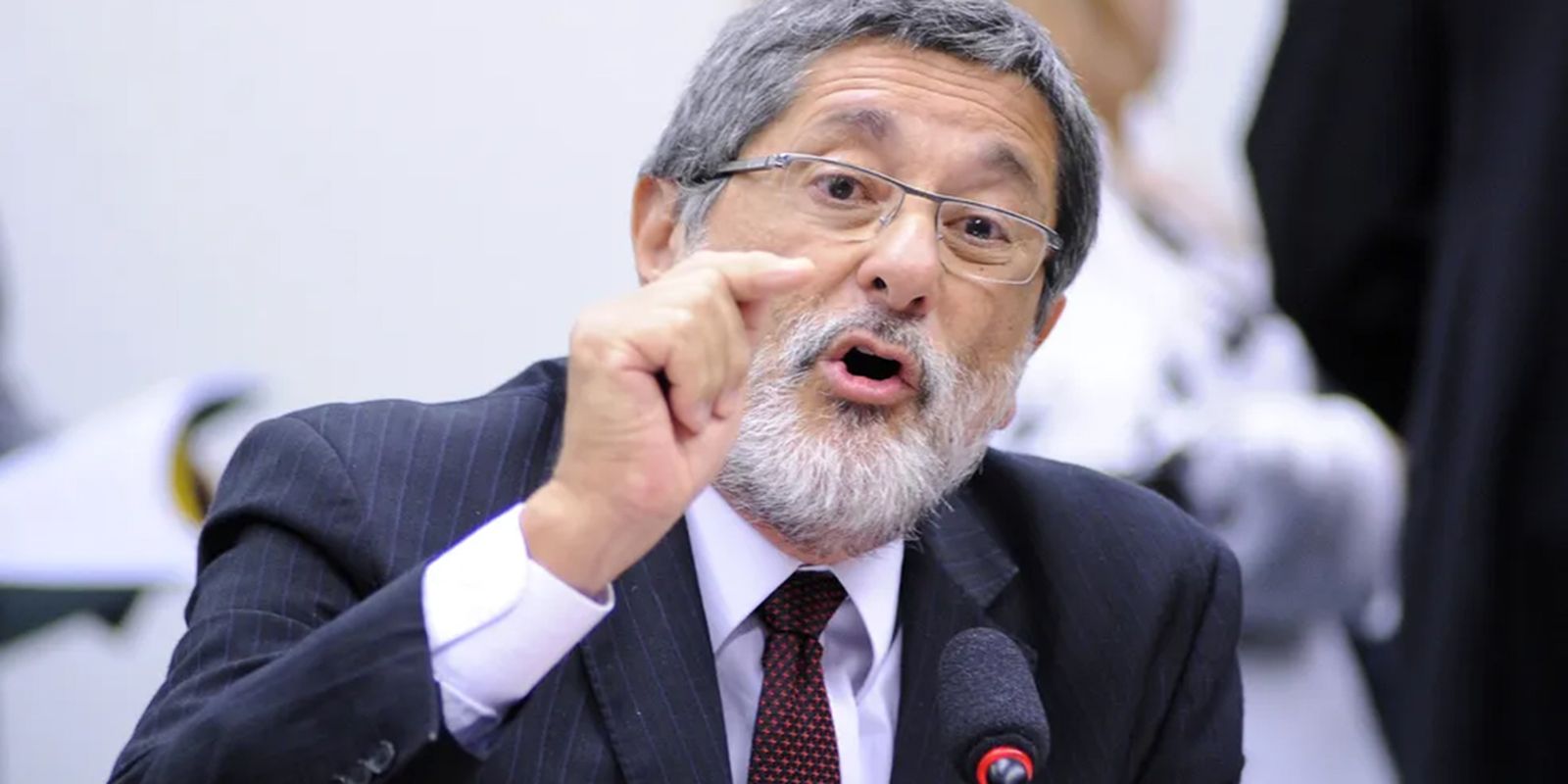 guerra-expoe-risco-energetico-do-brasil,-diz-ex-chefe-da-petrobras