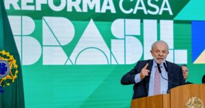 bandeira-de-lula,-programa-com-foco-na-classe-media-financiou-r$-1,3-bilhao-em-reforma-de-casas