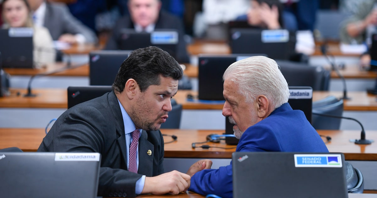 alcolumbre-presta-solidariedade-a-jaques-wagner:-‘todos-tem-que-ter-presuncao-de-inocencia’