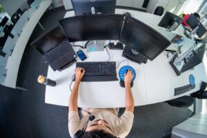 totvs-e-cnc-firmam-parceria-para-combater-o-deficit-de-profissionais-de-tecnologia