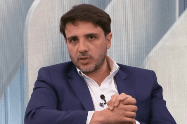 campanha-de-renan-santos-diz-que-redes-foram-derrubadas