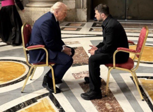 web-detona-gafes-de-donald-trump-no-velorio-do-papa:-‘narcisista’