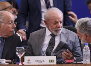 negociadores-de-mentira