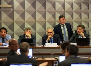 cpi-do-inss-vai-causar-mais-dano-a-lula-do-que-julgamento-ao-bolsonarismo