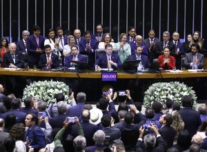 senado-reforca-freio-a-projetos-polemicos-aprovados-na-camara-e-deve-barrar-pec-da-blindagem