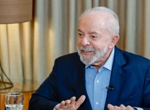 em-roma,-lula-defende-que-pobres-sejam-colocados-no-orcamento