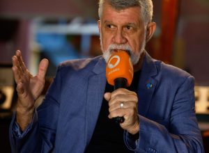 wagner-gomes,-do-programa-ginastica-no-ar,-da-radio-mec,-e-homenageado