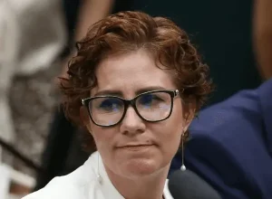 ministerio-publico-da-italia-emite-parecer-favoravel-a-extradicao-de-carla-zambelli
