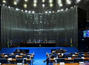 cpi-do-crime-organizado-tera-flavio-bolsonaro-e-moro-na-titularidade;-veja-membros-ja-indicados