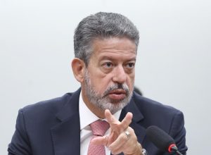 avanco-da-pf-sobre-orcamento-secreto-projeta-para-arthur-lira-um-2026-ameacador