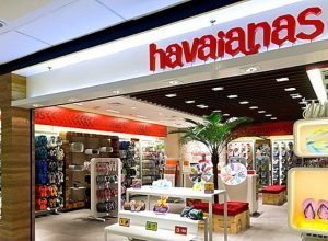 pe-direito-ou-esquerdo-na-virada-do-ano?-veja-o-novo-embate-entre-aliados-de-lula-e-de-bolsonaro