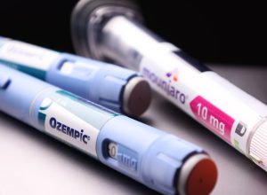 vem-a-caneta,-vai-se-o-peso;-vai-se-a-caneta,-vem-o-peso?