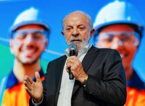 lula-e-reprovado-por-50,7%-e-aprovado-por-48,7%,-diz-pesquisa-atlasintel