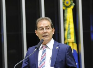 paulinho-da-forca-lanca-pre-candidatura-ao-senado-com-apoio-de-hugo-motta