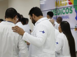 faculdades-de-medicina-tem-ate-sexta-para-aderir-ao-bolsa-permanencia