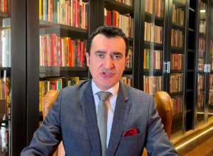 usp-oficializa-demissao-de-professor-da-faculdade-de-direito-acusado-de-assediar-dez-alunos