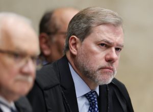 toffoli-nao-tem-mais-condicoes-de-permanecer-no-stf 