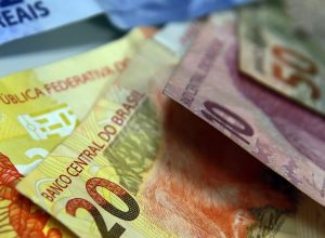 divida-publica-fica-praticamente-estavel,-mas-supera-r$-8,6-trilhoes