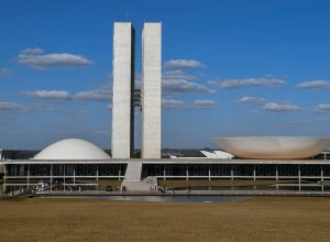tema-dos-supersalarios-entrou-em-modo-‘retranca’-em-brasilia