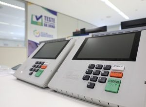 eleicoes-2026:-tse-conclui-analise-de-resolucoes-e-endurece-regras-para-uso-de-ia-em-propaganda