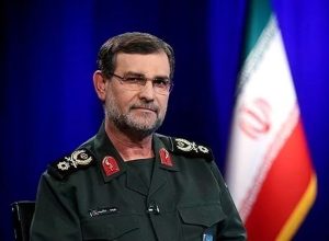 israel-mata-chefe-da-marinha-do-ira-que-fechou-estreito-de-ormuz,-diz-jornal