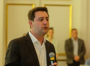 ratinho-jr.-elogia-escolha-de-caiado-para-disputar-presidencia-pelo-psd:-‘fonte-de-inspiracao’