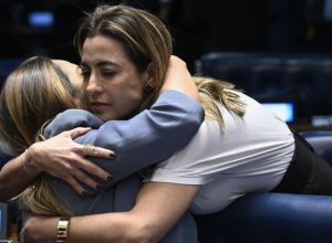 pl-da-misoginia:-prevemos-censura!-e-ainda:-moraes-manda-abater-drones