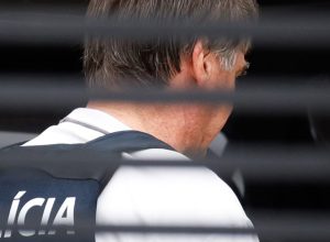 bolsonaro-se-queixa-de-‘dor-intermitente’-no-ombro-e-pgr-nao-se-opoe-a-realizacao-de-cirurgia