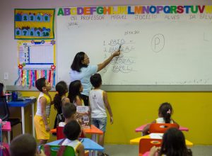 enem-dos-professores:-‘formacao-no-brasil-esta-na-uti’,-avalia-especialista-sobre-resultado-da-prova