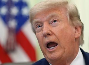 trump-diz-que-‘football’-e-o-que-se-joga-na-copa:-‘essa-coisa-de-nfl-precisa-ter-outro-nome’