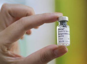 estudo-aponta-maior-incidencia-de-reacao-alergica-a-vacina-qdenga-do-que-a-observada-nos-ensaios