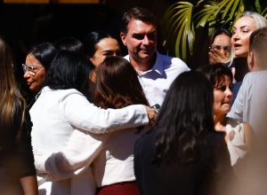 mulher-na-vice-de-flavio-vira-consenso-apos-crise-com-michelle,-mas-perfil-expoe-disputa-no-pl