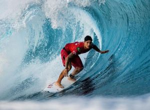 mesmo-com-nota-10,-medina-e-vice-campeao-da-etapa-de-fiji-da-wsl