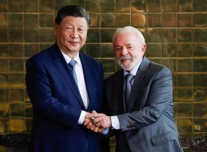 brasil-e-china:-de-politica-e-comercio-a-inflacao;-de-avioes-e-soja-a-quinquilharias
