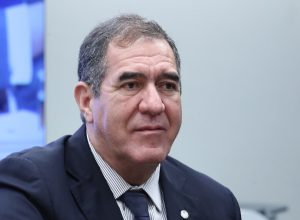 frente-catolica-da-camara-vai-ao-vaticano-em-junho-e-deve-ter-encontro-com-novo-papa