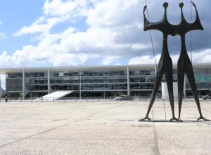 reforma-da-praca-dos-tres-poderes-vai-custar-r$-22-milhoes-e-tera-inicio-em-julho